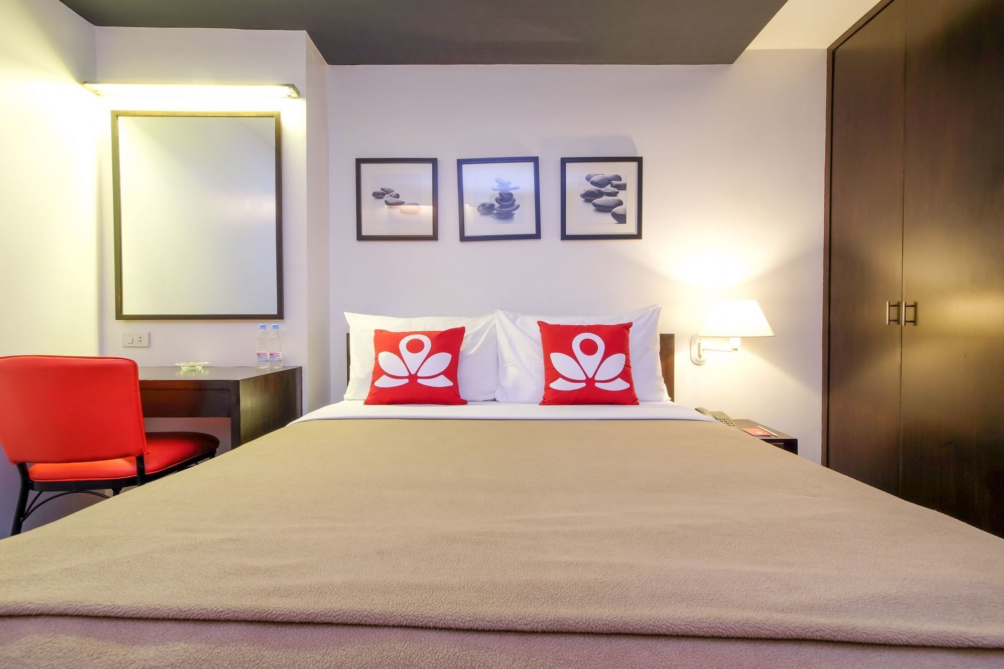 Zen Rooms Durban Poblacion Makati Makati City Bagian luar foto
