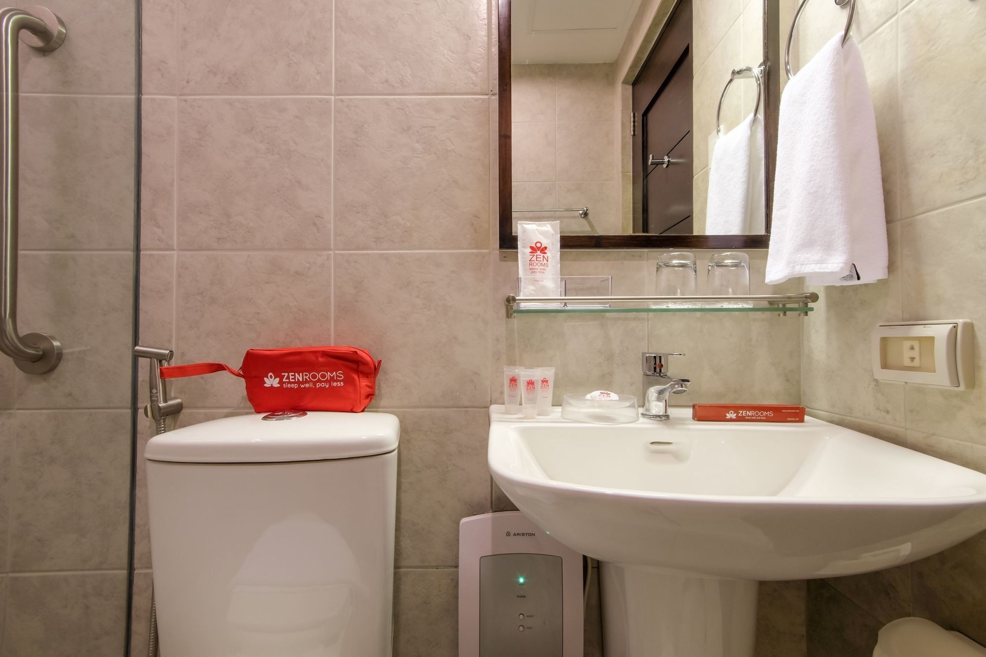 Zen Rooms Durban Poblacion Makati Makati City Bagian luar foto